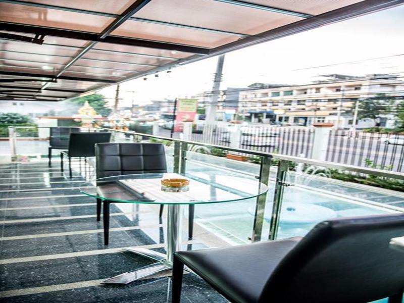 Winner Sriracha Serviced Apartment Si Racha Eksteriør bilde